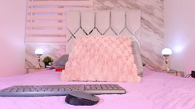 collet 1 online show from November 2025 11:54:02 AM