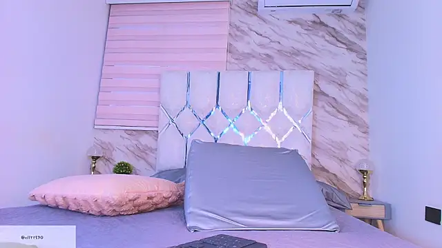 collet 1 online show from April 2026 12:20:02 PM