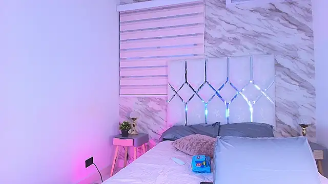 collet 1 online show from April 2026 11:57:01 AM