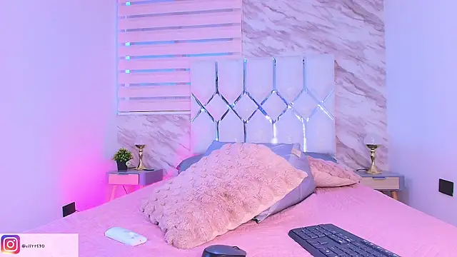 collet 1 online show from April 2026 12:03:01 PM