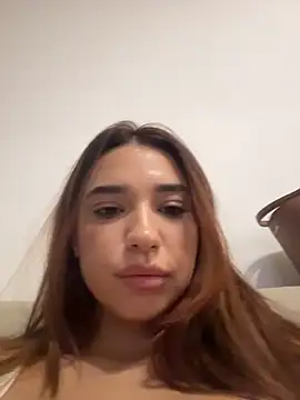 ItalianGirl online show from November 2025 11:20:02 PM