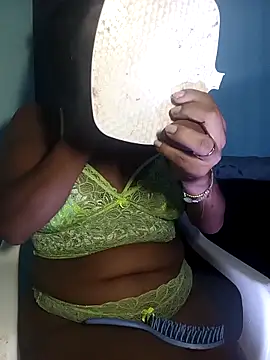 Kristal Bronw Lawren online show from April 2026 12:21:01 PM