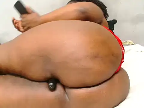 Snapshot of ROYALASS25 chatting on March 2025 08:21:01 PM ROYALASS25 online show from March 2025 08:21:01 PM