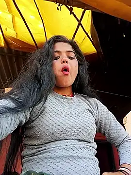 Yatiksha Beby online show from February 2026 10:25:01 AM