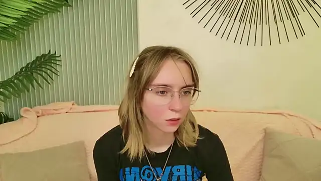 Beverly Gomes online show from September 2025 11:55:02 AM