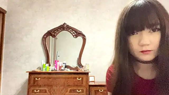 Snapshot of Pikmigirl18 chatting on October 2025 11:00:01 AM Pikmigirl18 online show from October 2025 11:00:01 AM
