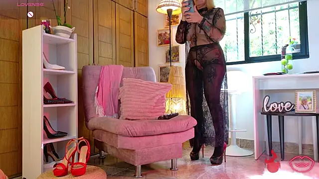 Snapshot of mrs_edha chatting on July 2026 02:13:02 PM mrs edha online show from July 2026 02:13:02 PM