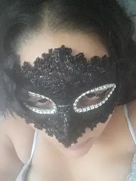 Snapshot of LOCA_GIRL chatting on September 2025 12:05:01 PM LOCA GIRL online show from September 2025 12:05:01 PM