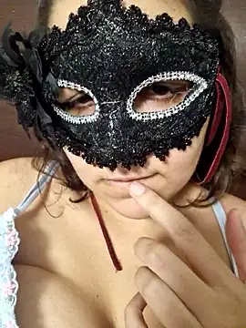 Snapshot of LOCA_GIRL chatting on November 2025 05:13:02 PM LOCA GIRL online show from November 2025 05:13:02 PM