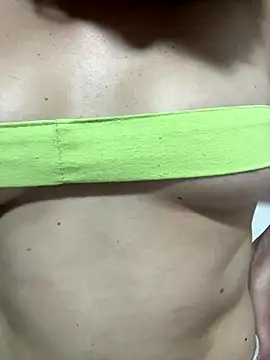 Snapshot of Hellena2020 chatting on November 2025 12:24:01 AM Hellena2020 online show from November 2025 12:24:01 AM