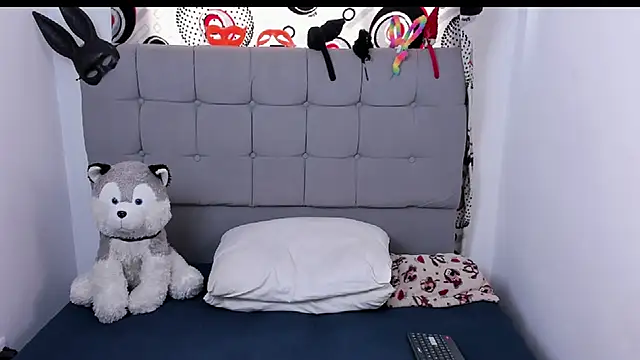 zoe bunny01 online show from September 2025 06:33:02 PM