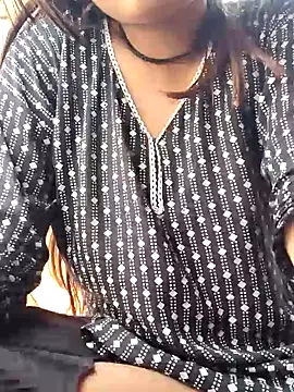 Snapshot of Janvi_Jaitly chatting on September 2025 06:28:02 AM Janvi Jaitly online show from September 2025 06:28:02 AM