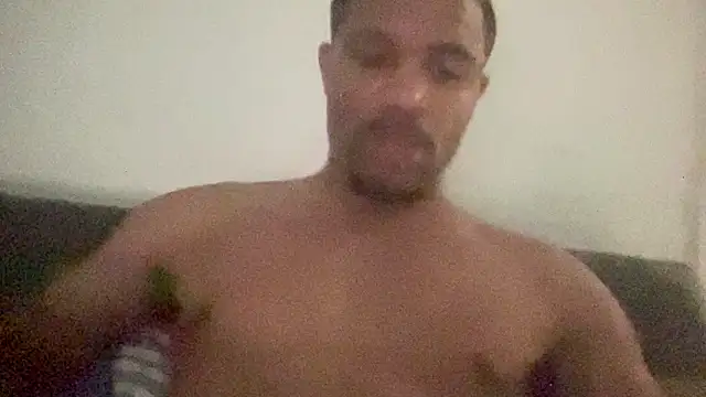 Snapshot of kingtaydo chatting on June 2026 09:32:02 PM kingtaydo online show from June 2026 09:32:02 PM