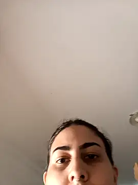 ApenasLys online show from October 2025 06:35:02 PM