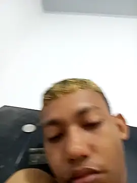 Brayan51 - online show from October 2025 04:33:01 AM