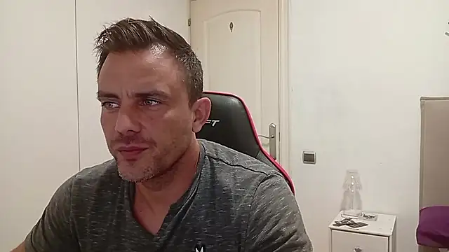 Snapshot of Captianamericablue chatting on September 2025 08:41:01 PM Captianamericablue online show from September 2025 08:41:01 PM