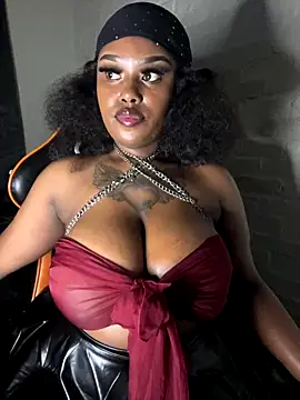 QUEEN NOBUHLE 777 online show from November 2025 10:33:02 PM