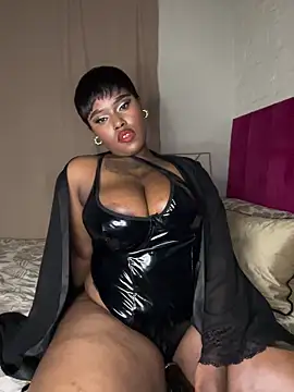 QUEEN NOBUHLE 777 online show from April 2026 10:43:01 PM