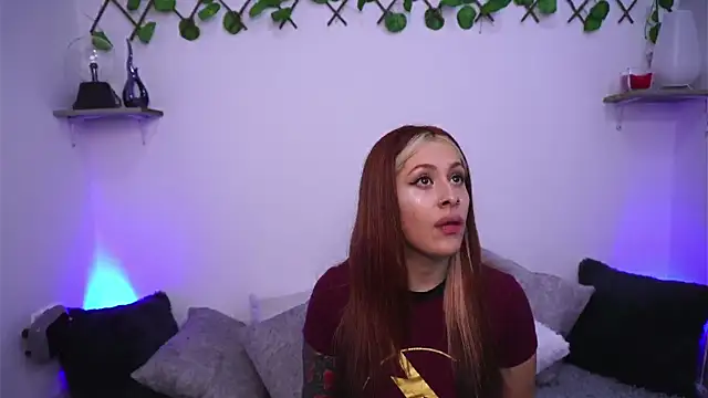 SophiieCumsx online show from September 2025 12:29:01 PM