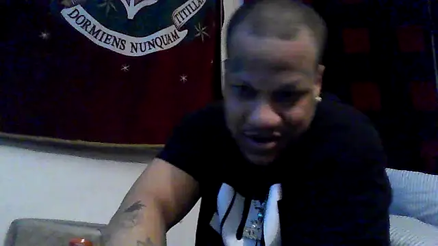 Snapshot of Sexdemonfrfr chatting on February 2026 01:12:01 AM Sexdemonfrfr online show from February 2026 01:12:01 AM