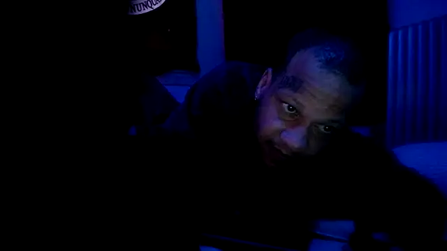 Snapshot of Sexdemonfrfr chatting on February 2026 12:12:01 PM Sexdemonfrfr online show from February 2026 12:12:01 PM