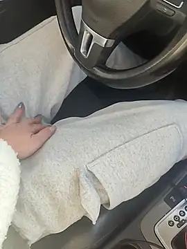 MiriandZacki online show from December 2025 10:44:02 AM