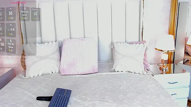 MadissonBonny  online show from November 2025 08:52:01 PM