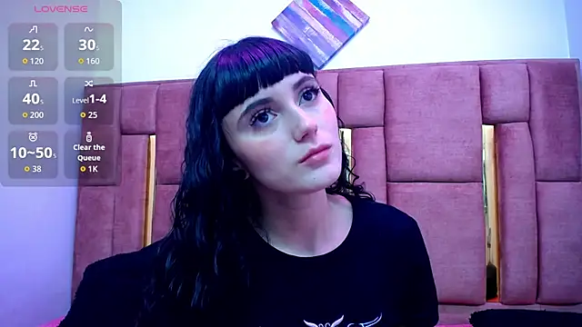 XBODTRIIPX online show from November 2025 02:45:02 AM