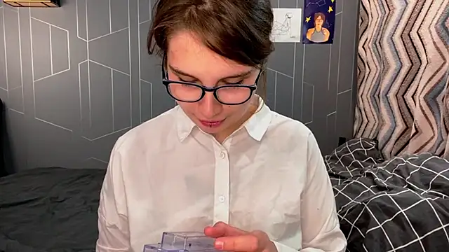 Snapshot of Pinkicookiee chatting on September 2025 03:35:02 PM Pinkicookiee online show from September 2025 03:35:02 PM