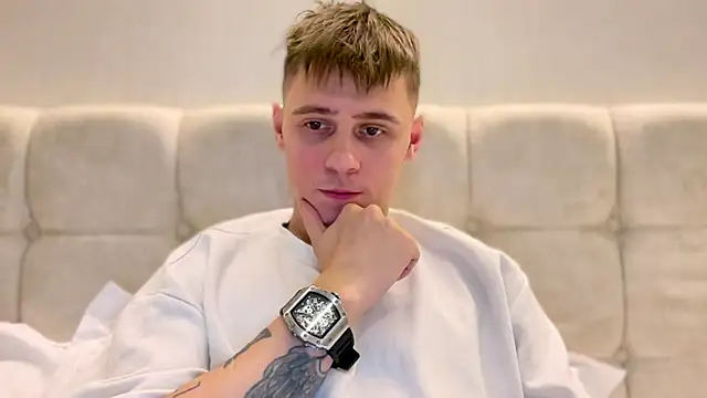 Snapshot of Tyler_Garner chatting on September 2025 04:50:01 PM Tyler Garner online show from September 2025 04:50:01 PM