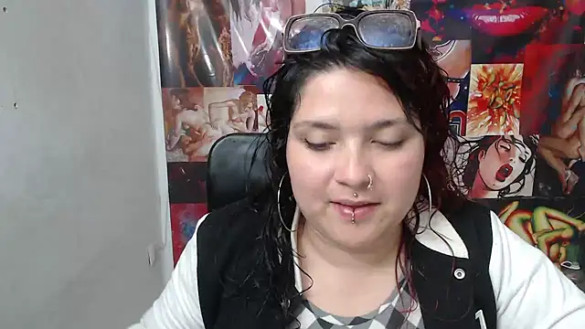 Curvy-Queen online show from October 2025 09:57:01 PM