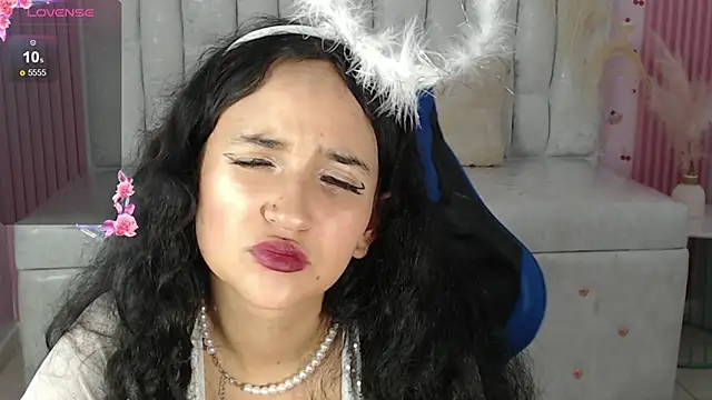 bella vibess s online show from November 2025 08:32:01 PM