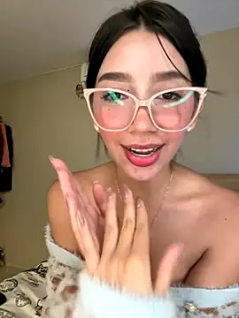 Snapshot of Min_junn chatting on September 2025 03:05:01 AM Min junn online show from September 2025 03:05:01 AM