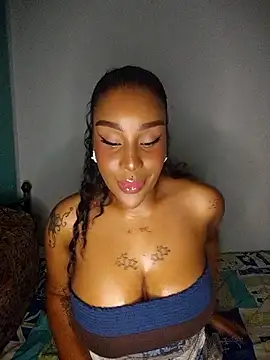 Queen Amara online show from February 2026 04:00:01 AM