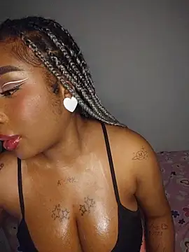 Queen Amara online show from July 2026 03:52:02 AM