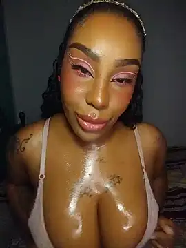 Queen Amara online show from July 2026 04:26:01 AM
