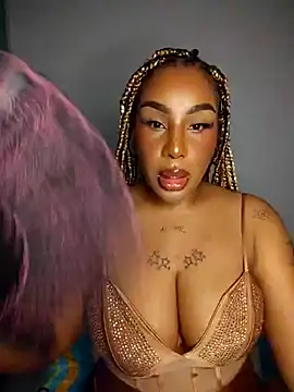 Queen Amara online show from August 2026 04:34:01 AM
