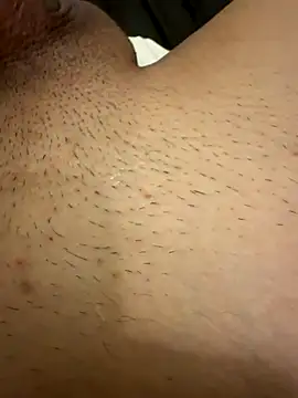 hieutran777 online show from November 2025 03:55:02 PM