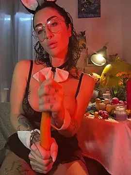 nikkaanderic online show from April 2026 03:31:02 PM