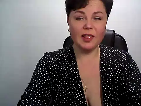 EllaLove2277 online show from November 2025 01:00:02 PM