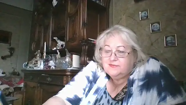 Lala-Love56 online show from September 2025 01:21:01 PM