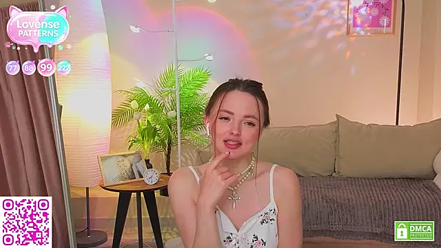 Snapshot of OliviaKis_ chatting on May 2026 07:15:02 AM OliviaKis online show from May 2026 07:15:02 AM