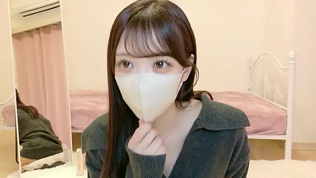 roachan  online show from January 2026 11:49:01 AM