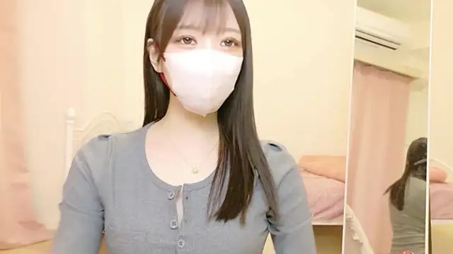 roachan  online show from March 2026 12:34:01 PM