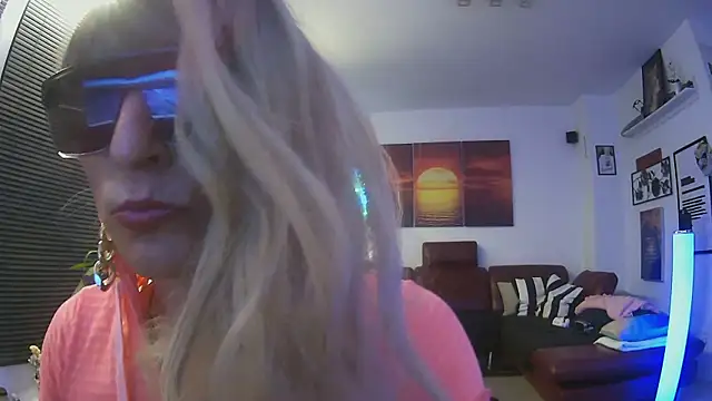 hellgirl1980 online show from October 2025 10:01:01 PM