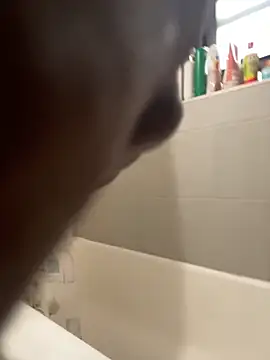 littyleesh1 online show from February 2026 03:32:01 PM