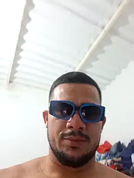 yeffito1 online show from September 2025 11:37:01 PM