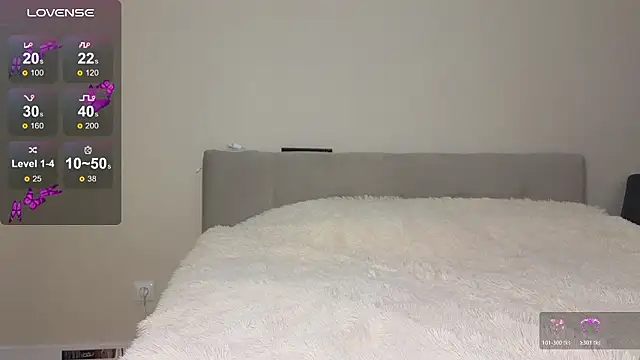 Snapshot of Annabel_theMoon chatting on February 2026 03:43:01 AM Annabel theMoon online show from February 2026 03:43:01 AM