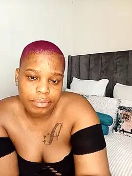 Snapshot of ThickAmy chatting on September 2025 08:36:02 AM ThickAmy online show from September 2025 08:36:02 AM