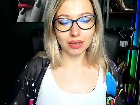 loveHeidi online show from June 2026 04:35:02 AM